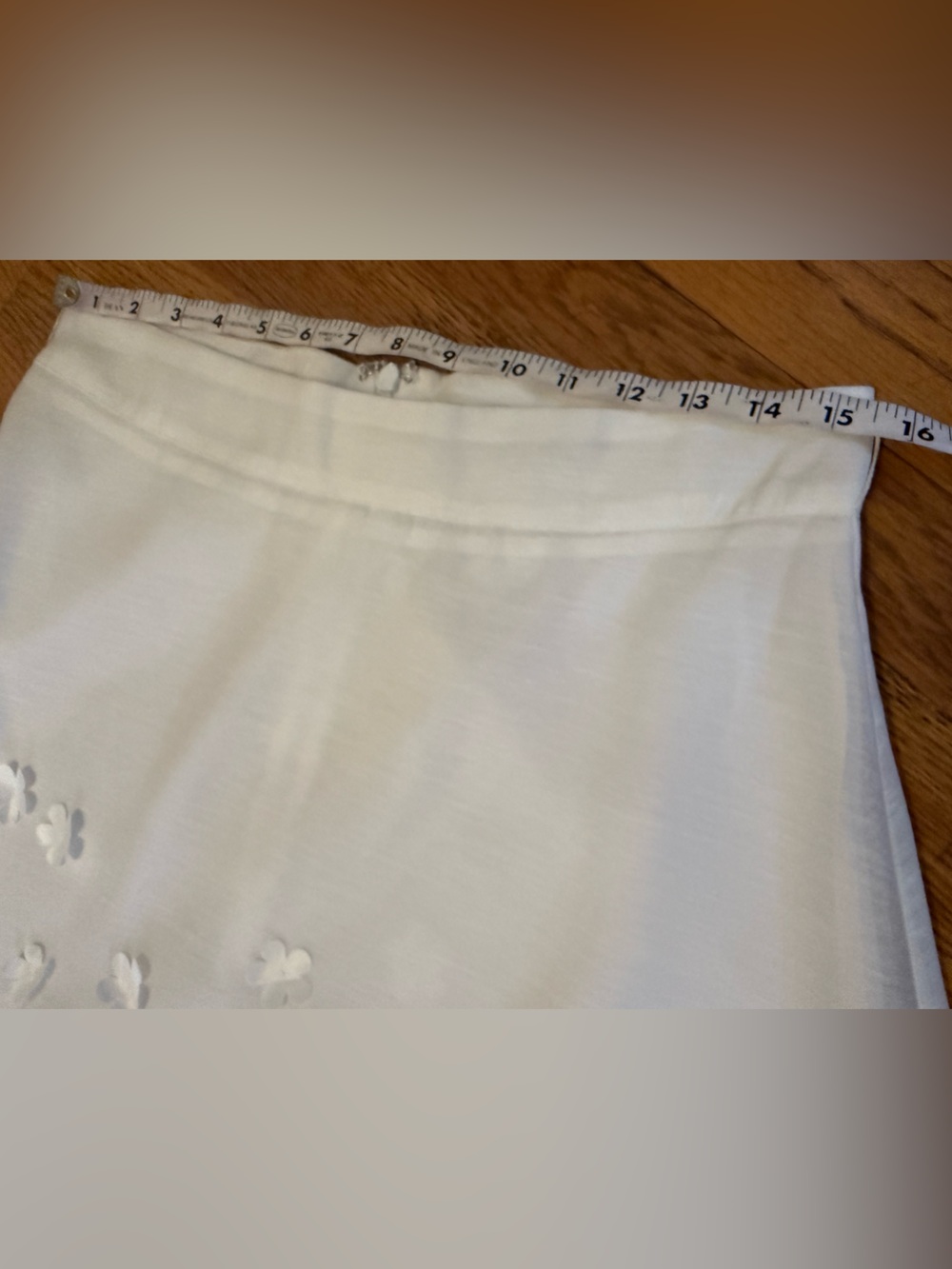 White Floral Appliqué Skirt Set with Tie Waist size L - Picture 13 of 16
